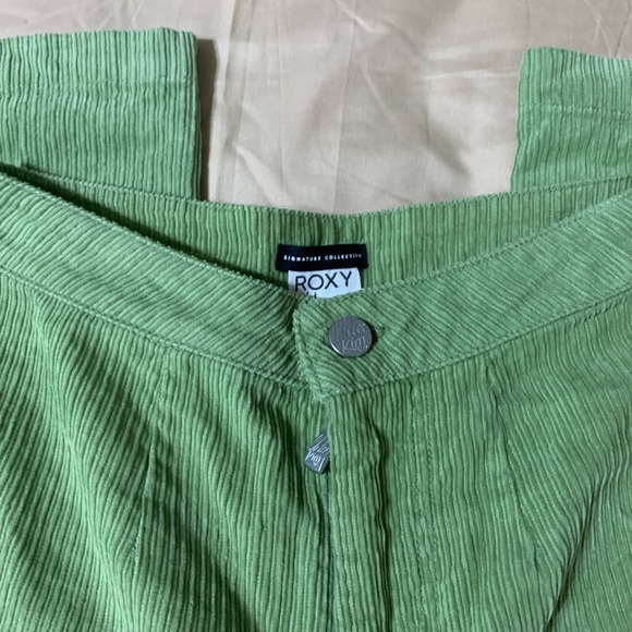 Roxy x Chloe Kim Green Corduroy Pants - Picture 3 of 13